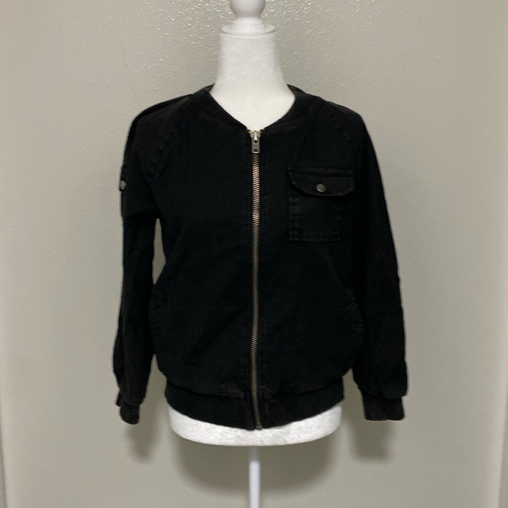NWT: Women’s Chaser Jacket🌺